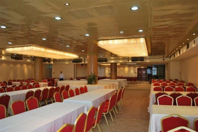 Hotel Bosna Баня Лука Ресторант снимка