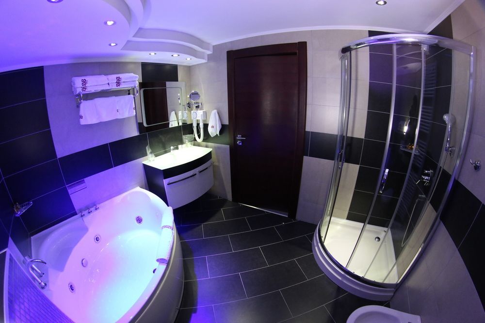 Hotel Bosna Баня Лука Екстериор снимка
